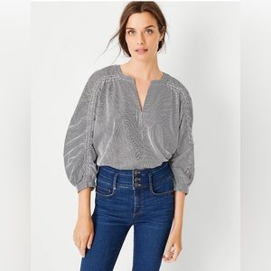 Ann Taylor Rouched 3/4 Sleeve Top